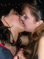 girls kissing megamix 62